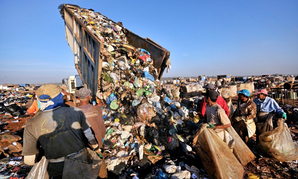 Informal waste workers in landfills challeneges and opportunities